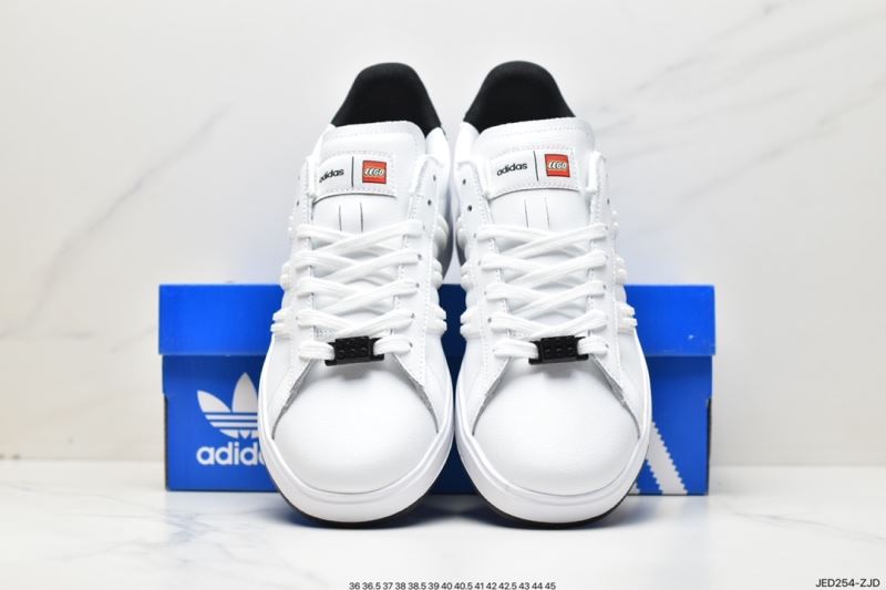 Adidas Sneakers